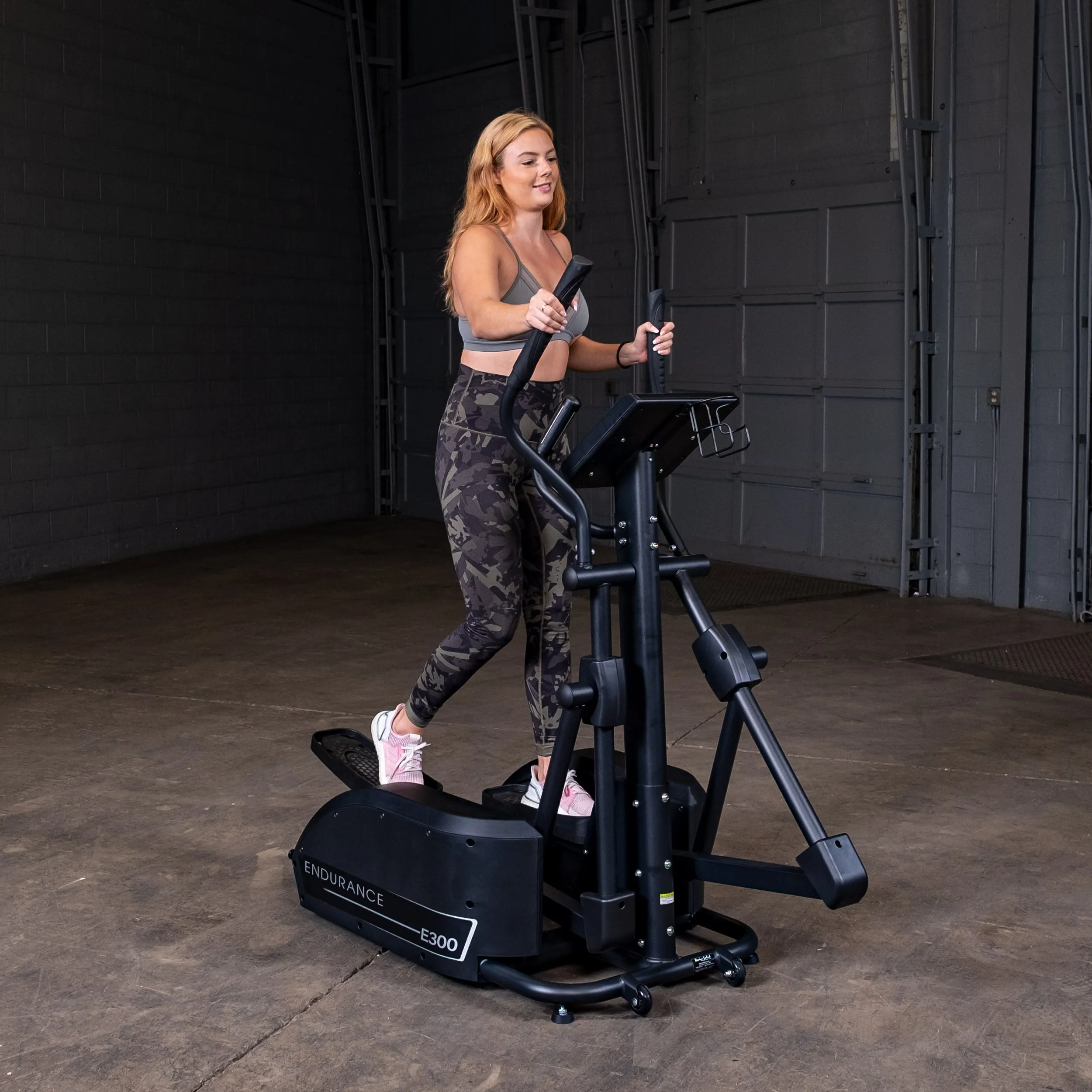 Body-Solid Endurance E300 Elliptical Trainer