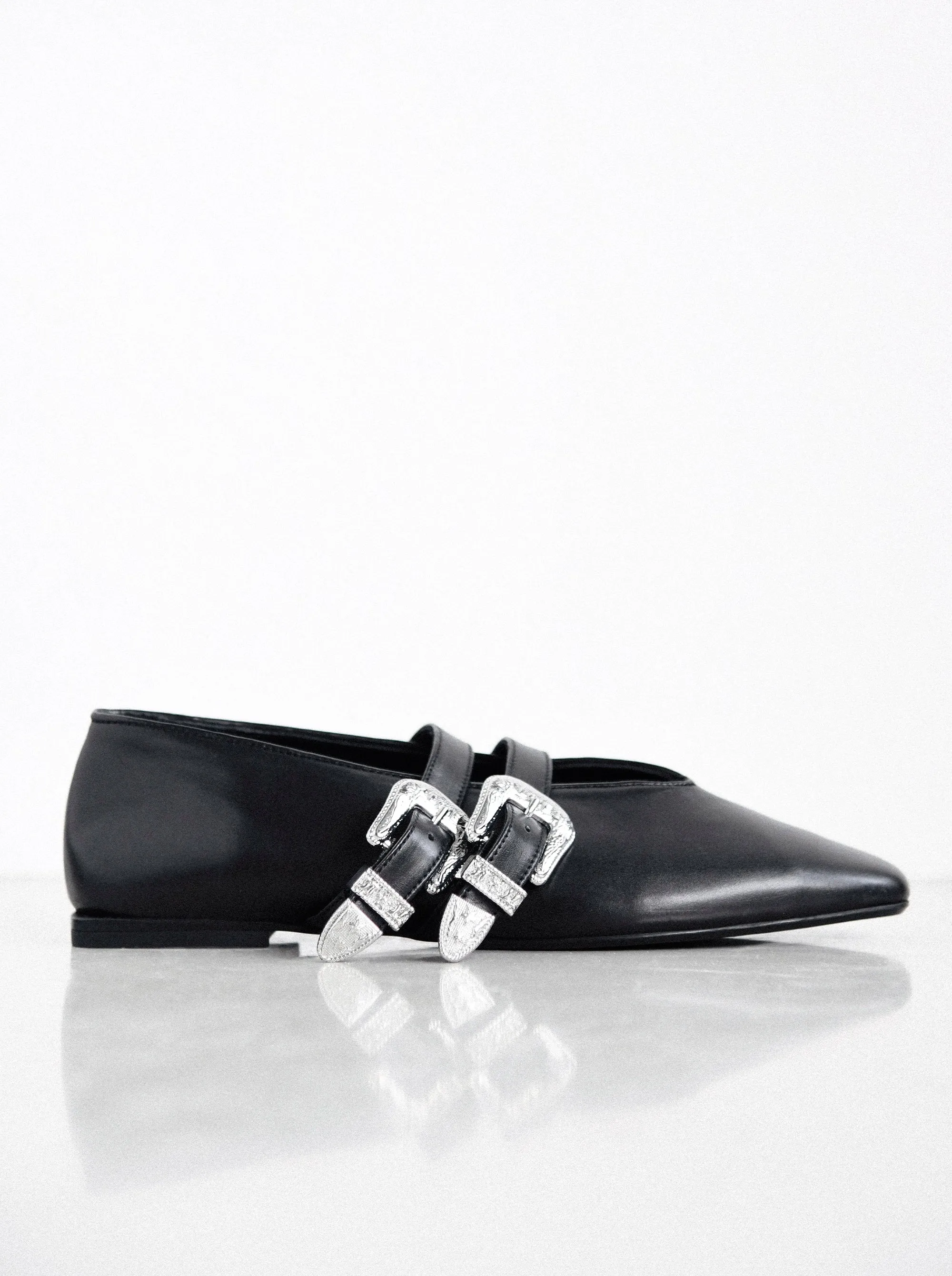 CASABLANCA BLACK LEATHER BALLET FLATS