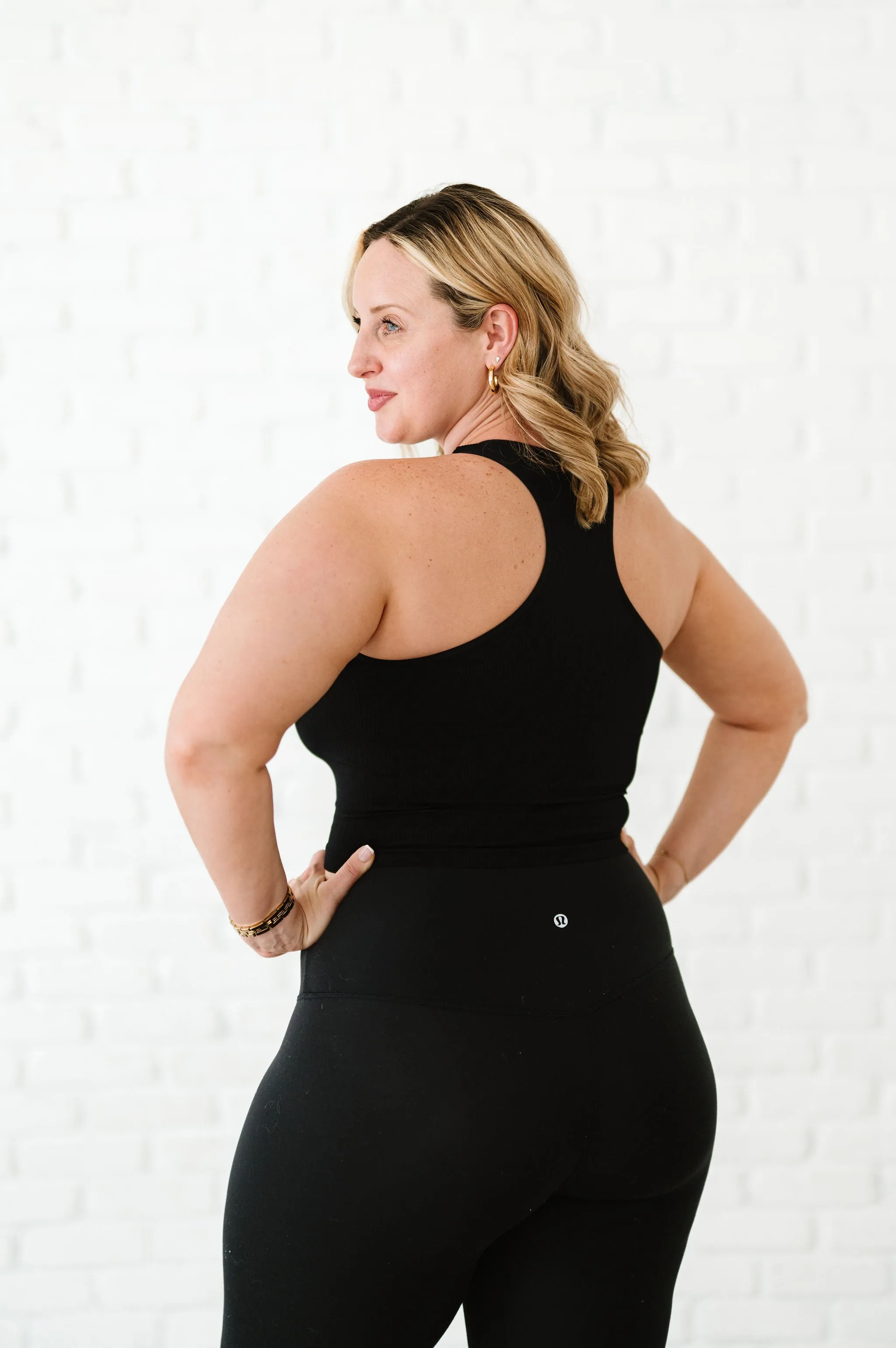 Cropped Racerback - Black