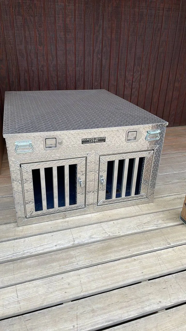 Diamond Deluxe - B Style Dog Box