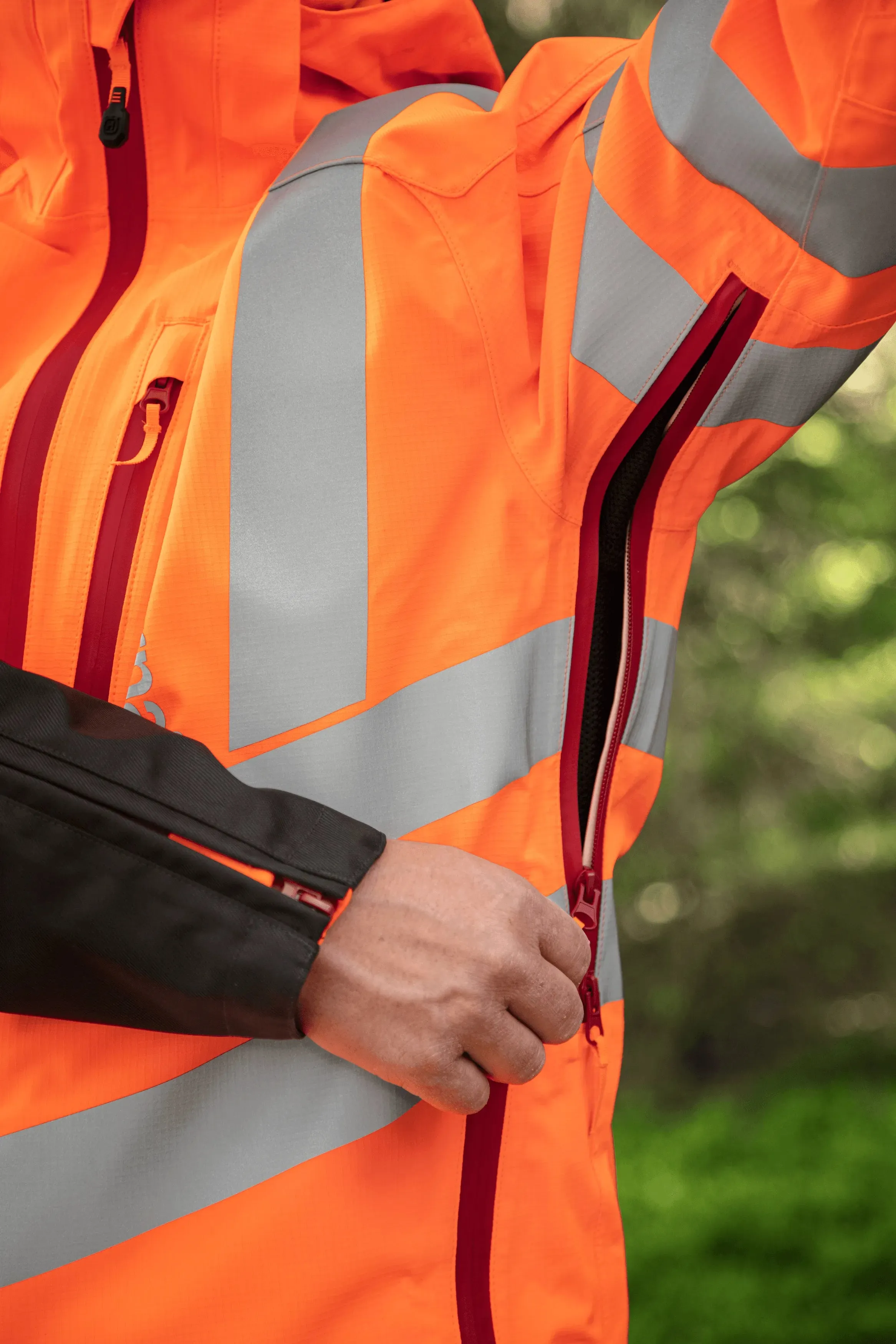 Husqvarna Sadetakki, Technical Vent High Viz