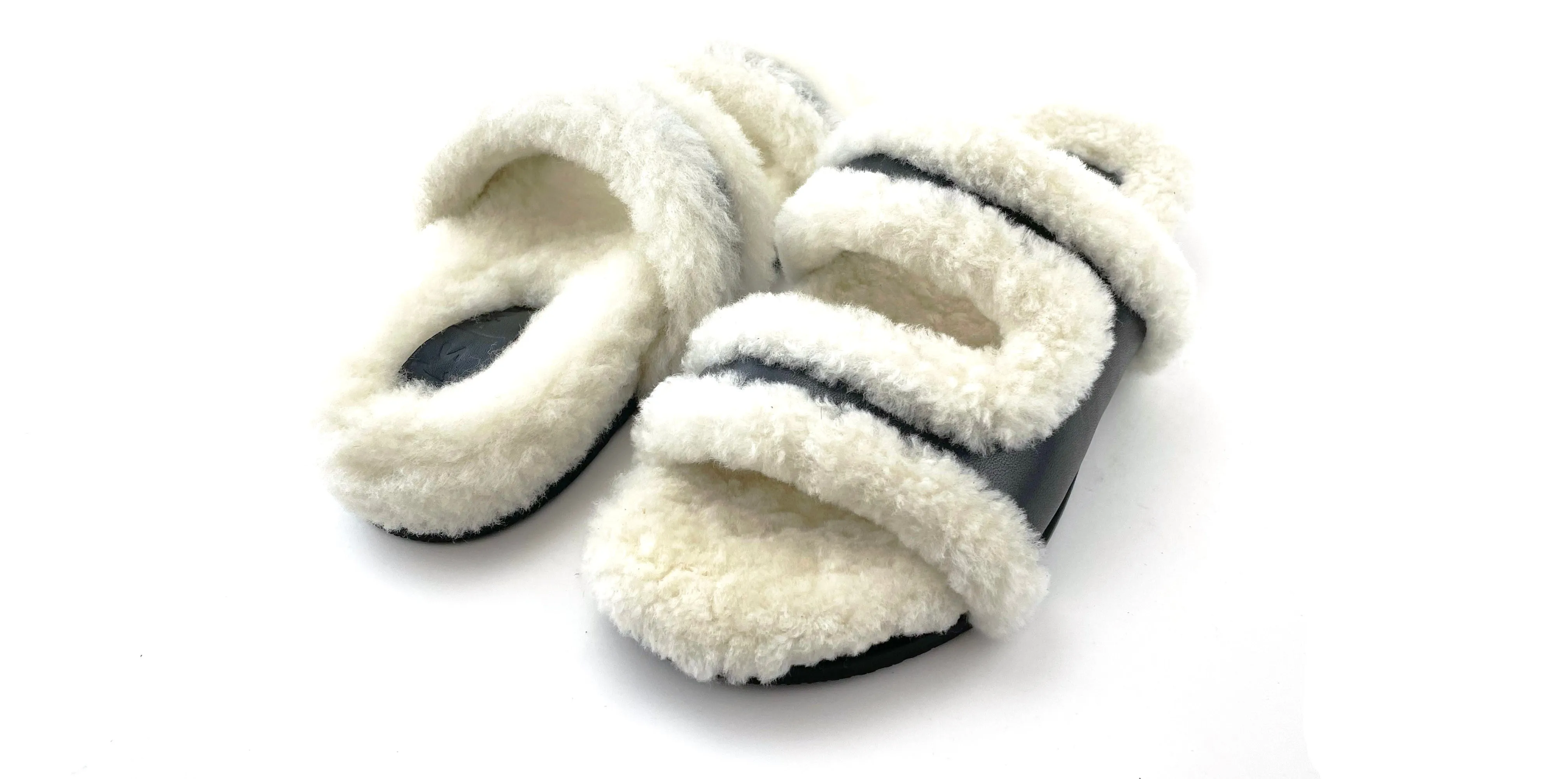 Jung - Black Shearling