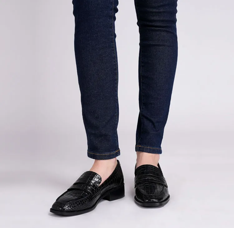 kew black croc