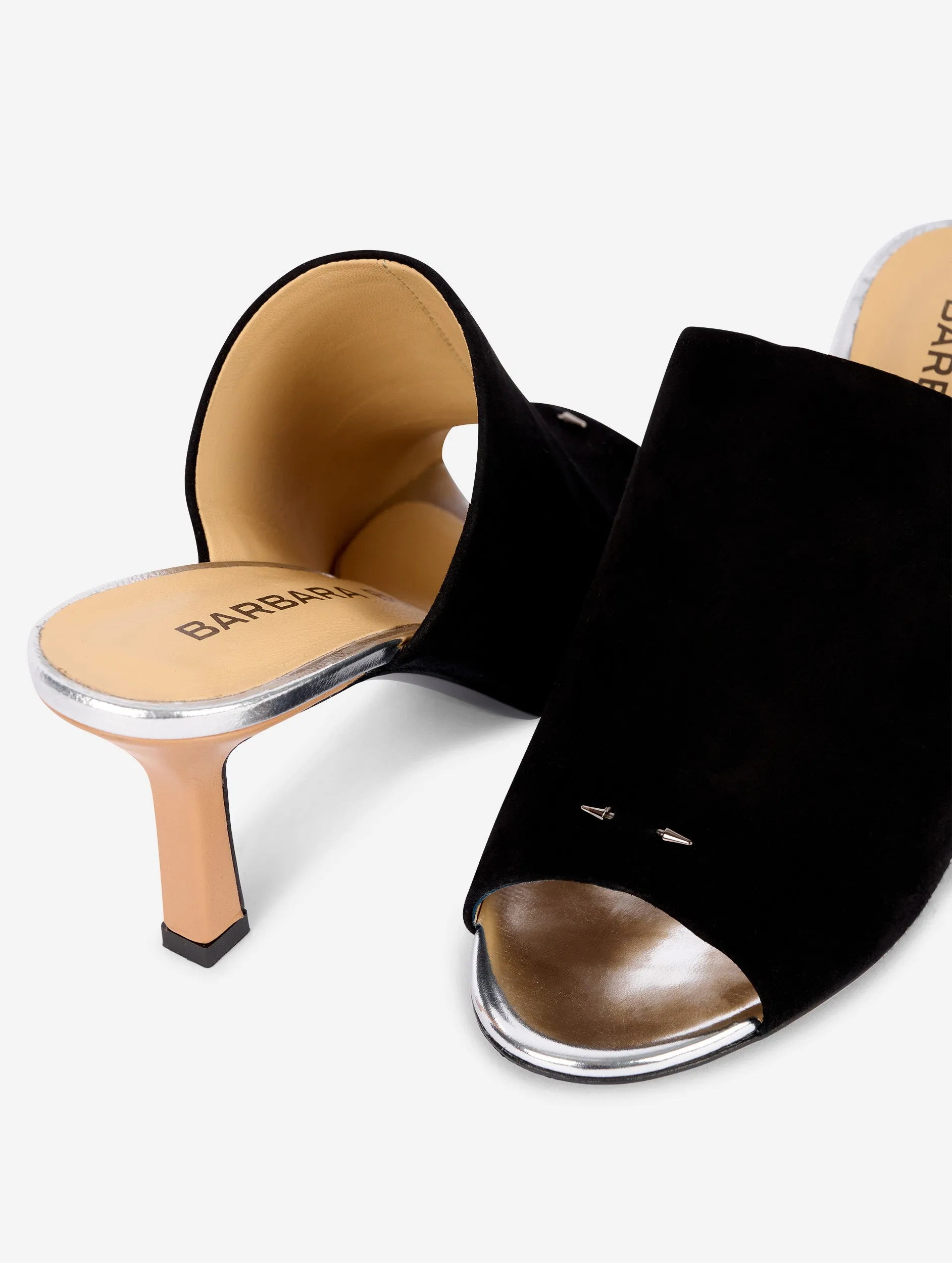 mules en daim noir
