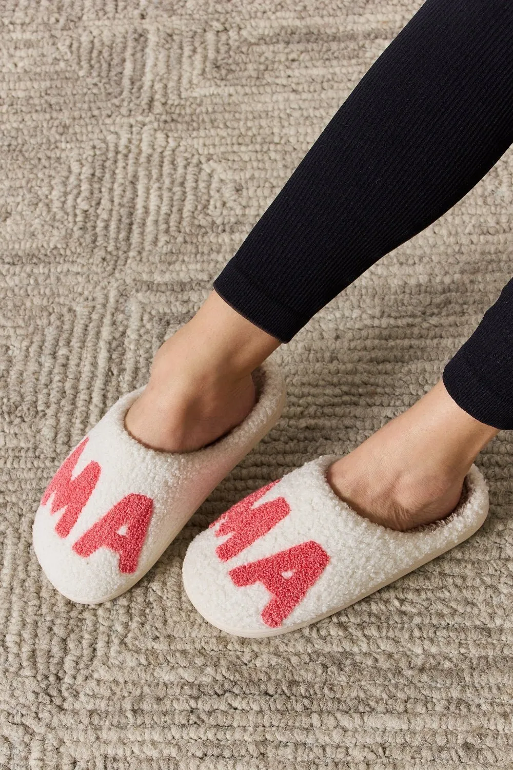 "Hey MAMA" Slippers