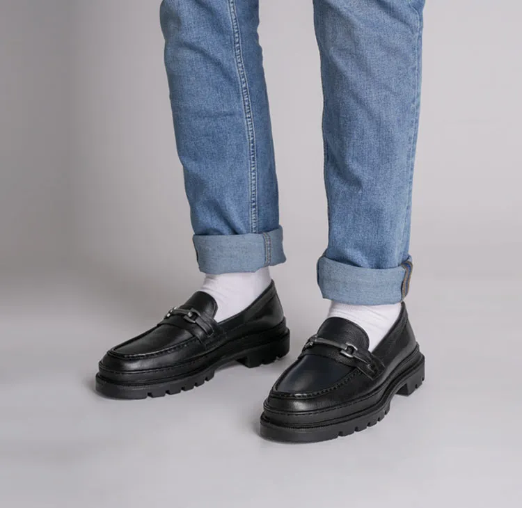 vaughn-black