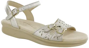 Women's Duo Quarter Strap Sandal in Gold Linen